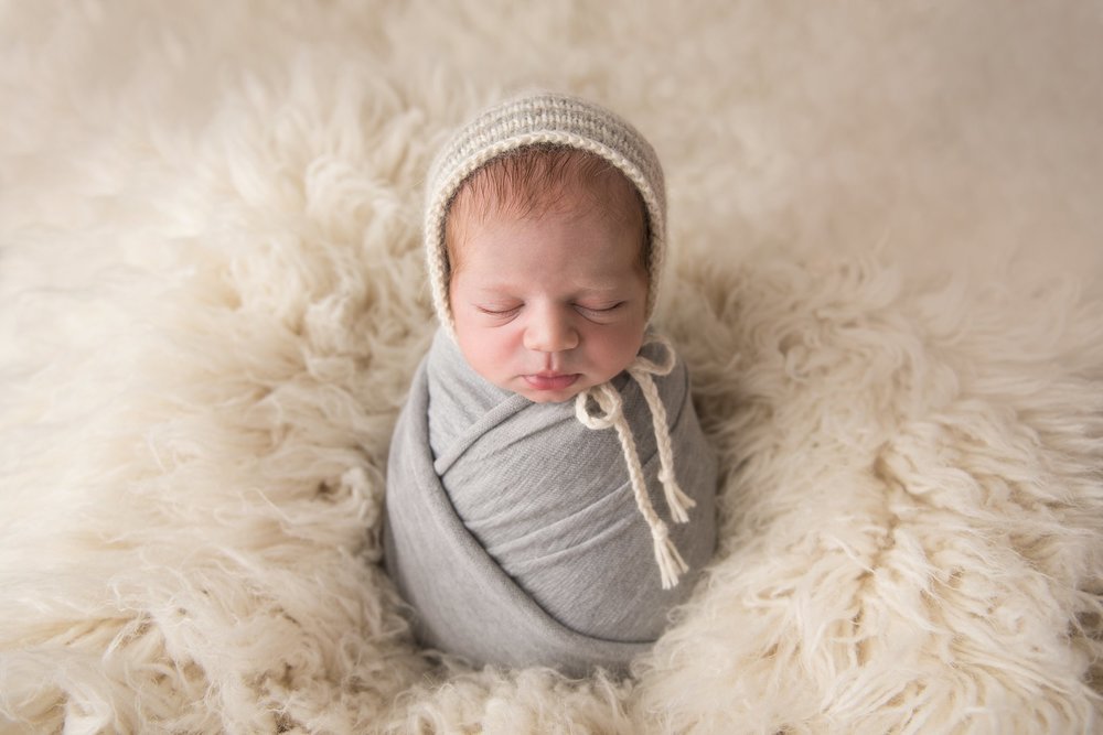 10 Newborn Photography Props You’ll Need