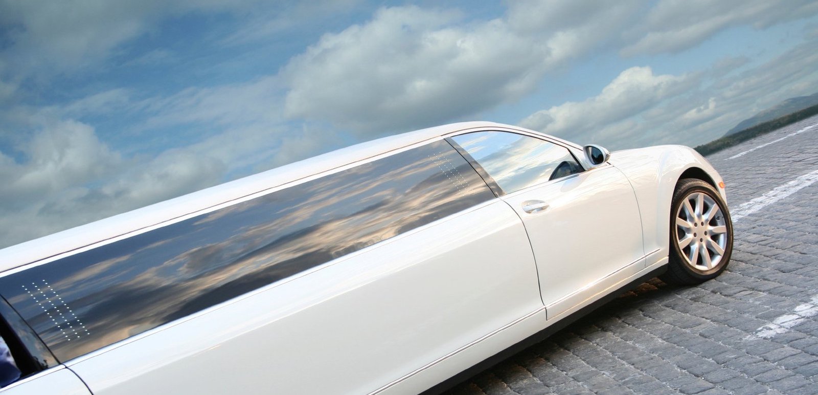 How you can select the wedding limo Long Island?