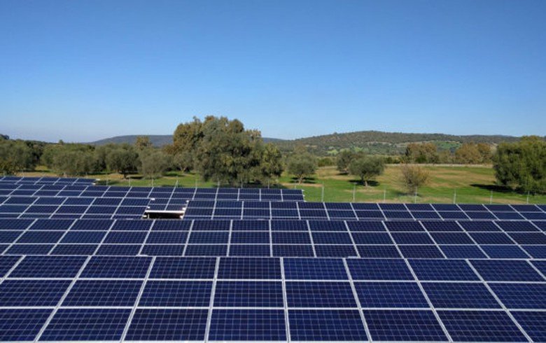 Recom-solar-panels